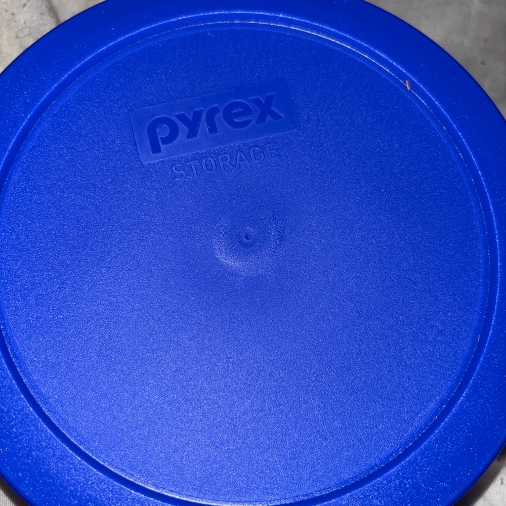 Pyrex Set Of 2 Glass Food Containers - Picture 3 of 14
